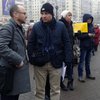 Власть навязывает украинцам любовь к стране - эксперт