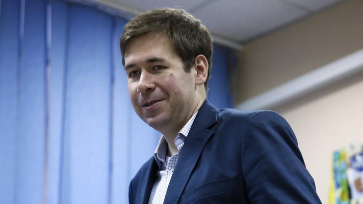 Илья Новиков получил разрешение на адвокатскую работу в Украине