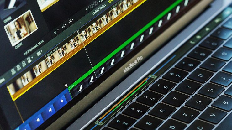 Новый MacBook Pro 2016 постепенно появляется на полках магазинов Apple. Фото: Appleinsider.ru