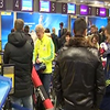 Кубок мира по биатлону: "Подробности" провели украинских спортсменов в аэропорту (фото, видео)