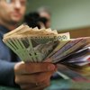 В Украине с 1 декабря бюджетникам повышают зарплату