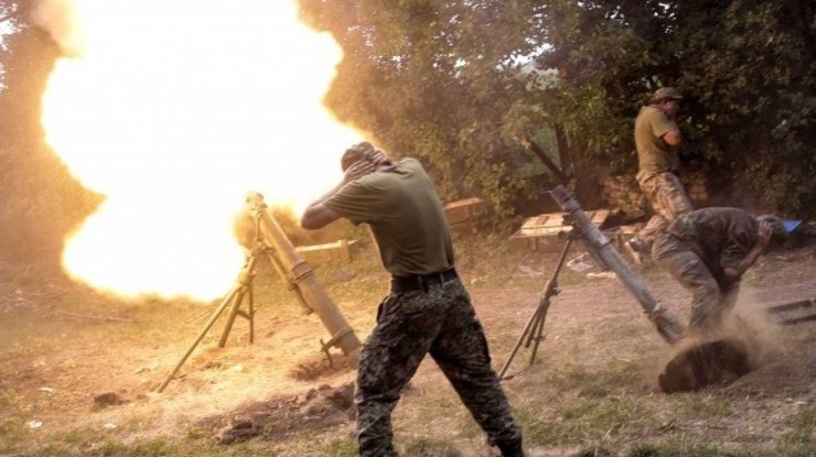 Украинские позиции на Донбасс накрыло минометным огнем