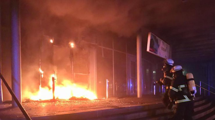 В Германии подожгли здание, где пройдет саммит ОБСЕ. Фото: Bild