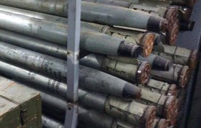 Под Киевом нашли огромный склад со снарядами к "Градам" и БМП (фото: kyiv.gp.gov.ua)