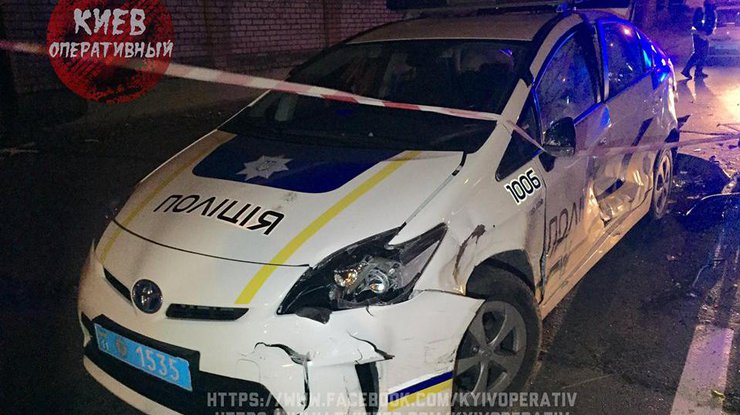 В Киеве сын депутата в ДТП разбил авто патрульных