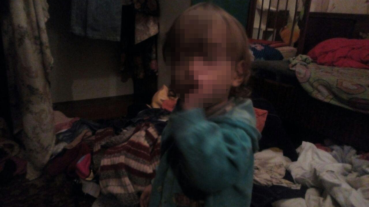 В Одессе родители содержали детей в жутких условиях