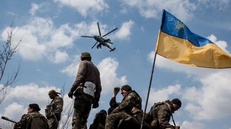 На Донбассе военные попали под мощный обстрел боевиков