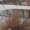 В Киеве на озере Позняки мужчина провалился под лед и утонул 