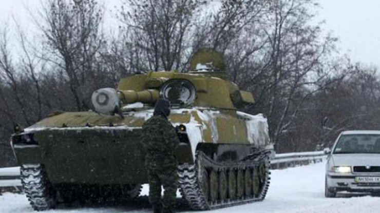 Боевики из танков обстреляли Широкино 