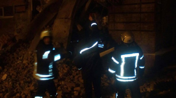В Чернигове обрушилось здание общежития, пострадали 7 человек 