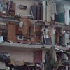 Трагедия в Чернигове: 85 жителей обвалившегося общежития переселили в отели (фото, видео) 