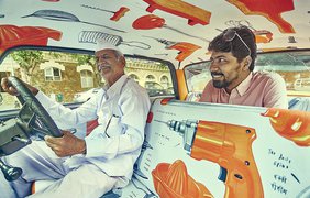 Космическое такси: необычное оформление авто в Индии (фото: Vk)
