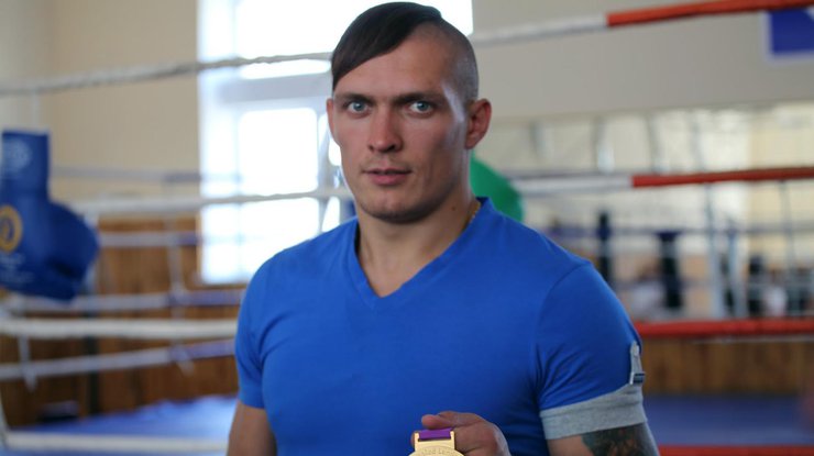 Знаменитый украинский боксер Александр Усик