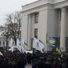 Под стенами Верховной Рады митингуют за отставку Авакова (видео)