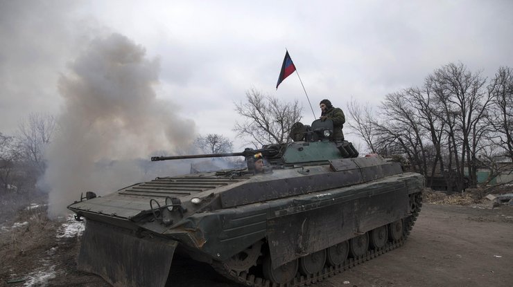 Широкино под обстрелом: боевики применили минометы, БМП и танки