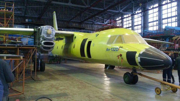 В Украине презентовали новый самолет Ан-132D