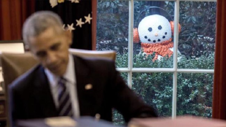 Барака Обаму в Белом доме напугали снеговиками (фото: instagram. Petesouza)