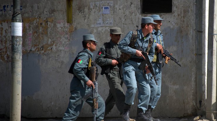 В Афганистане террористы напали на дом депутата, пять человек погибли 