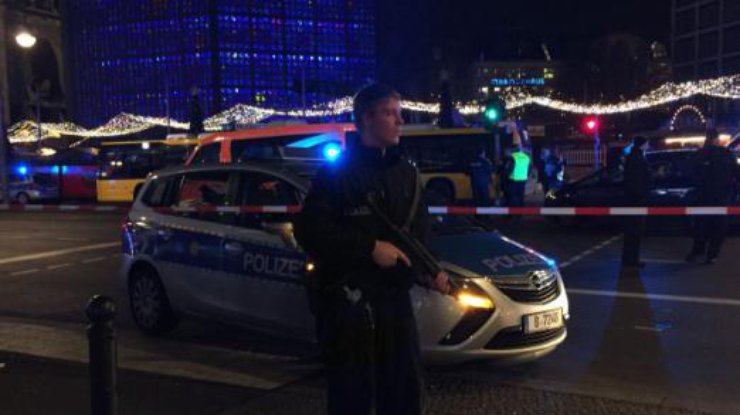 Теракт в Берлине: Германия выплатит компенсацию семье погибшего украинца