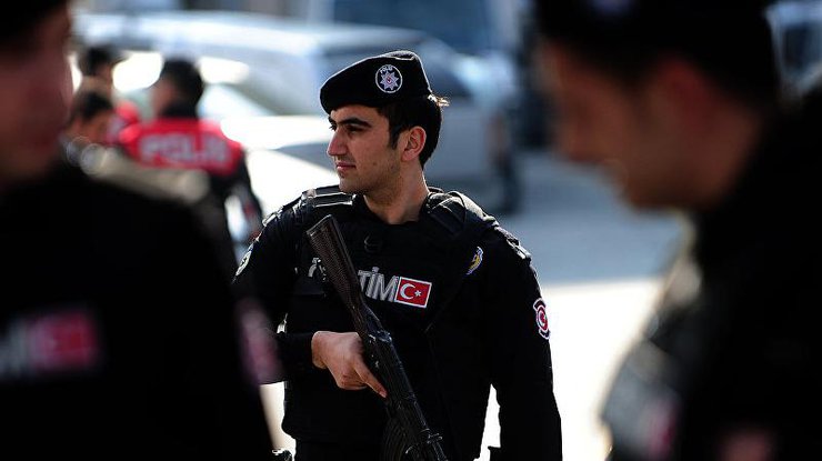 Убийцу посла России в Турции изменила полицейская академия 