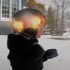 Двухлетний ребенок поразил профессиональным катанием на лыжах (видео) 