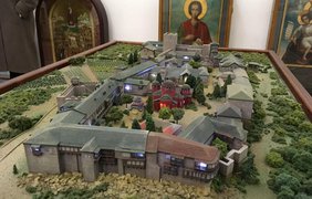 В Успенском соборе Киево-Печерской лавры открылась выставка "Благословение Святой Горы Афон"