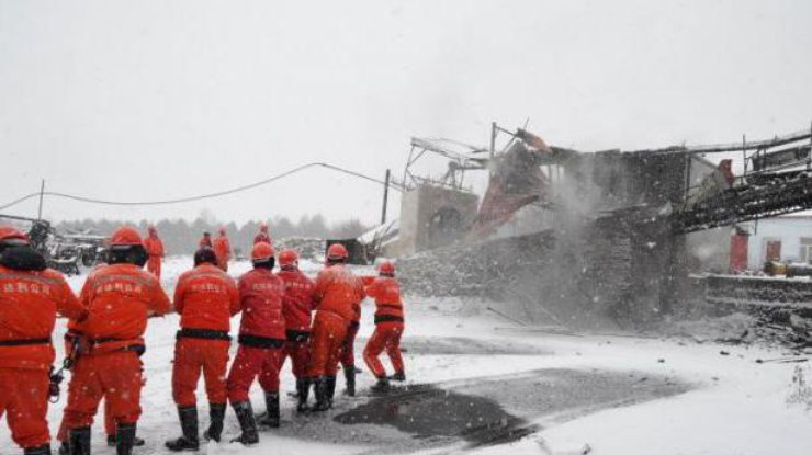 Взрыв на шахте в Китае: количество жертв выросло до 38 человек 