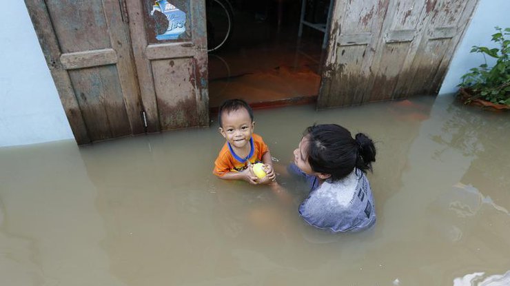В Таиланде в результате наводнений погибли 11 человек