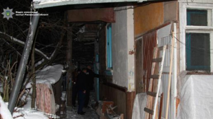 В Ривненской области пенсионер жил в доме с трупом в погребе