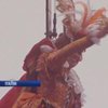 Над Венецією пролетіла переможиця конкурса краси (відео)