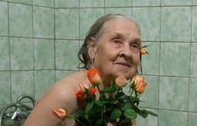 91-летняя киевлянка Вера в фотопроекте "Старость"