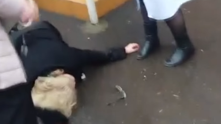 В Одесской области напали на журналистов. Кадр из видео