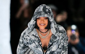 В Нью-Йорке Rihanna презентовала свою линию одежды