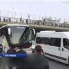 В Туреччині автобус з футболістами Росії закидали камінням
