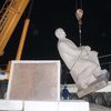 В Украине за день уничтожили четыре памятника Ленину (видео)