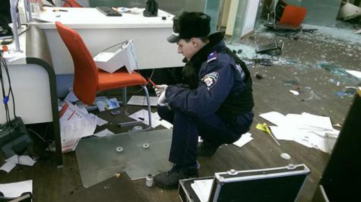 Полиция возбудила уголовное дела из-за нападения на банки России