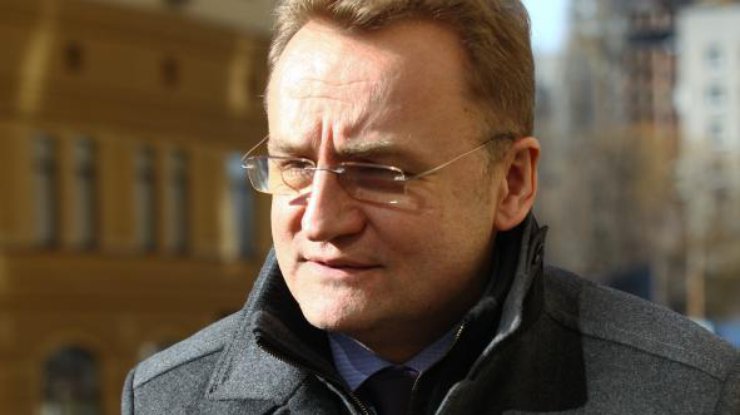Садовому звонил Порошенко перед голосованием за отставку Яценюка