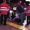 В Киеве на пешеходном переходе водитель Mercedes сбил женщину (фото)