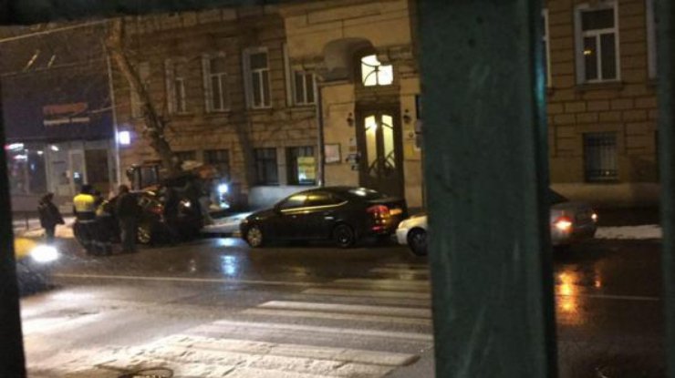 Полиция заявляет, что автомобили активистов находятся в розыске. Фото Твиттер/@openrussia_org