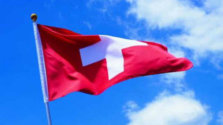 Швейцарцы проголосовали за выдворение мигрантов из-за мелких преступлений