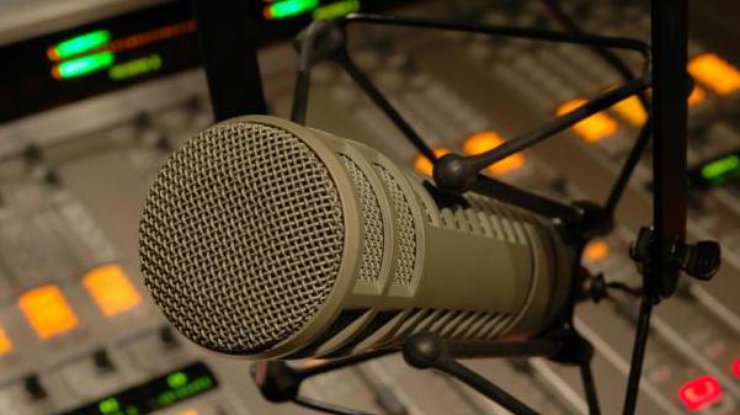 Первое военное радио "Армия FM" заработает в Украине с 1 марта
