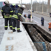 В центре Луганска обрушился автомобильный мост (фото)