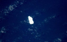 Айсберг в Индийском океане. 18 января 2016 года.