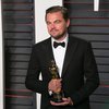 Леонардо Ди Каприо забыл свой "Оскар" в ресторане (видео)