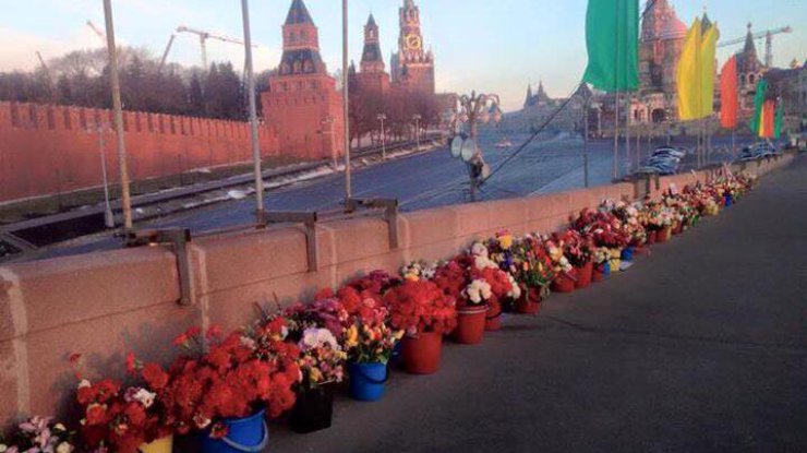 Московский мемориал на месте убийства Бориса Немцова / Фото: Facebook