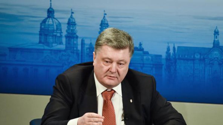 Порошенко согласовал с Юнкером действия для безвизового режима