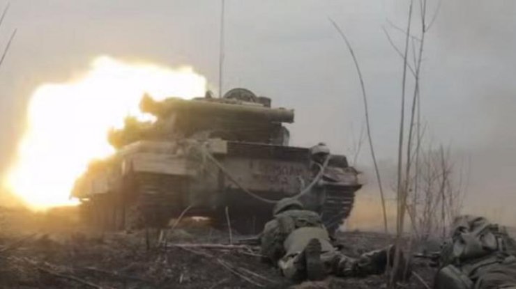 Под Марьинкой украинские позиции расстреляли из танков