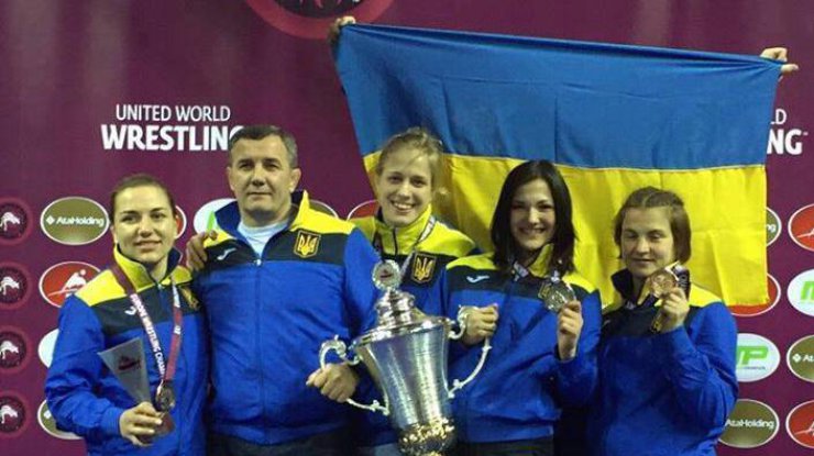 Украинки стали чемпионами Европы с борьбы 