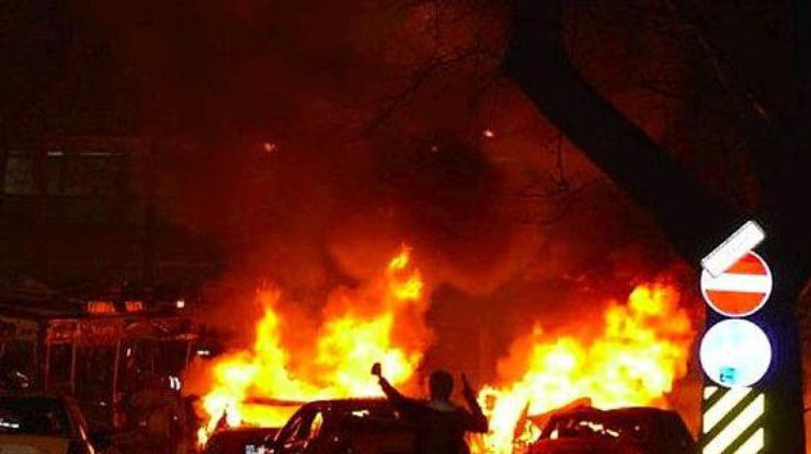 Порошенко шокирован терактом в Анкаре