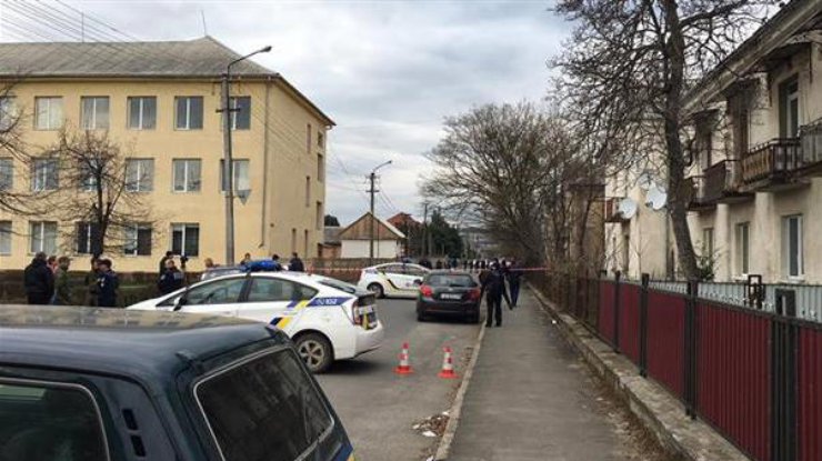 В Мукачево скончался мужчина из-за стрельбы возле школы